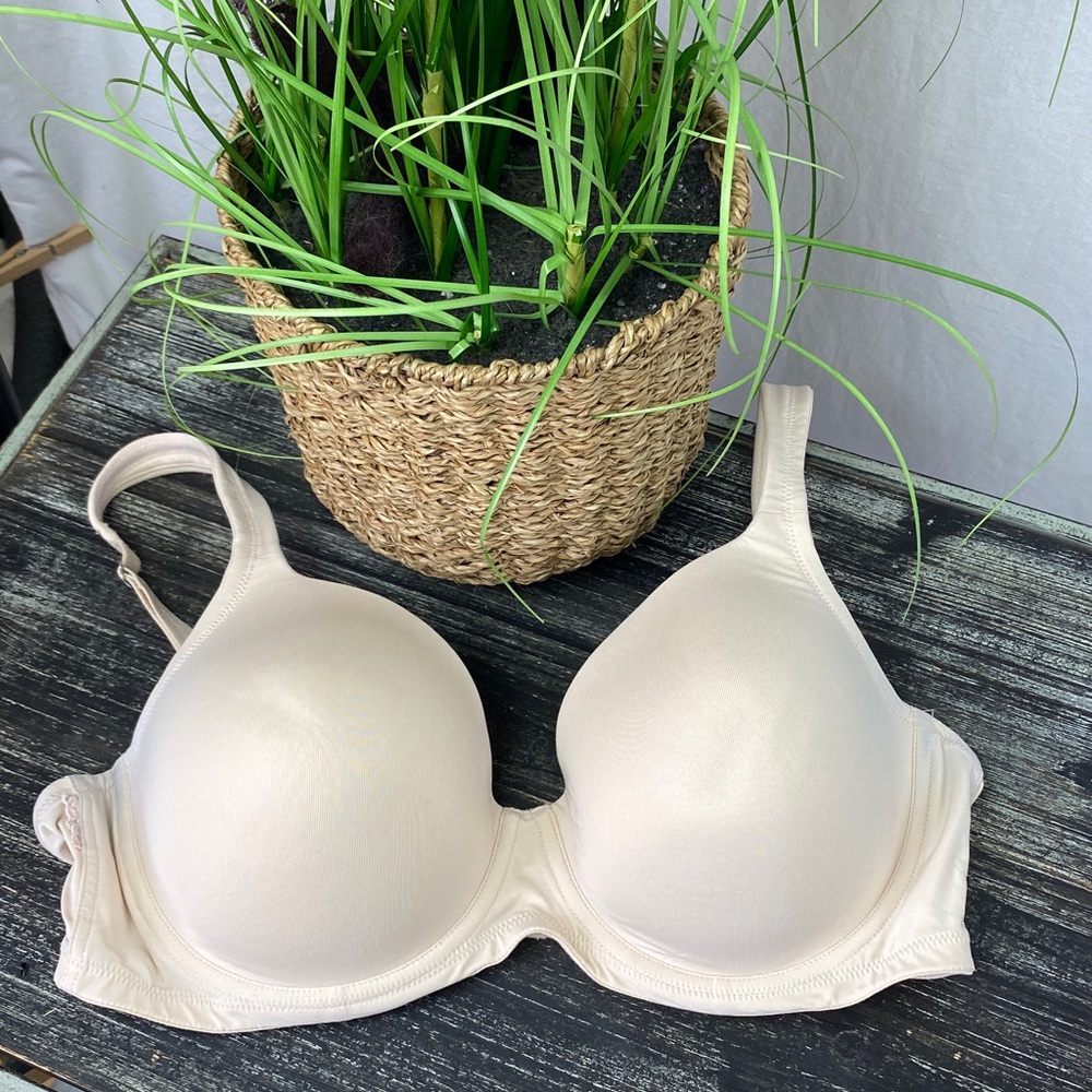 Soma Ivory Lightly Lined Contour Underwire Bra 38D